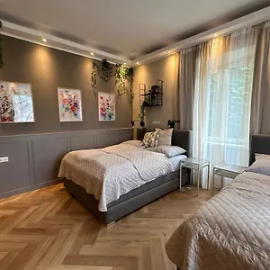 Apartment Book-a-room 31, Salzburg
